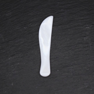 Couteau en nacre blanche 7 cm