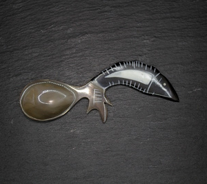 Cuillère en forme d'esturgeon 11 cm