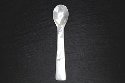 Cuillère en nacre japonaise 11,5 cm